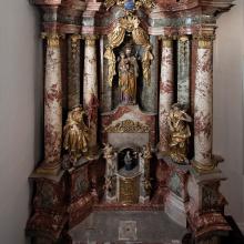 Namen-Gottes-Altar mit Josefstatue